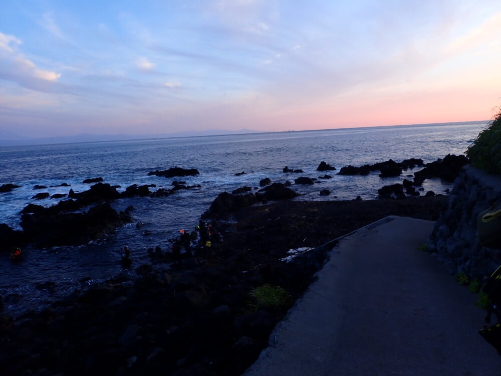 伊豆大島・ケイカイのエントリー風景